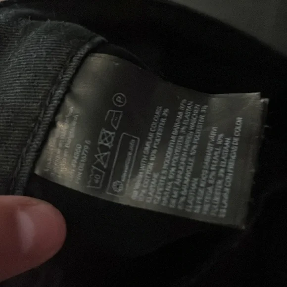 H&M black stretch denim type shorts size 10 EUC. - Picture 5 of 5